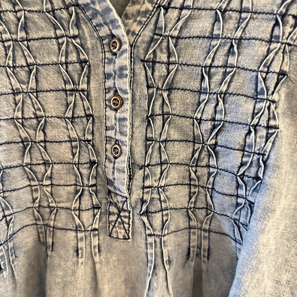 Women’s SOLD Tantrums lightweight denim shirt large - Picture 6 of 11